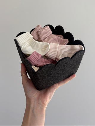 Scalloped_Petite_-_Carbon